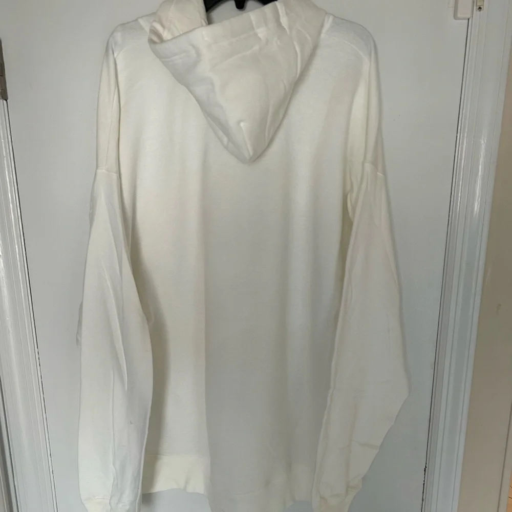 White Bulldog Graphic Sweatshirt - Picture 4 of 7